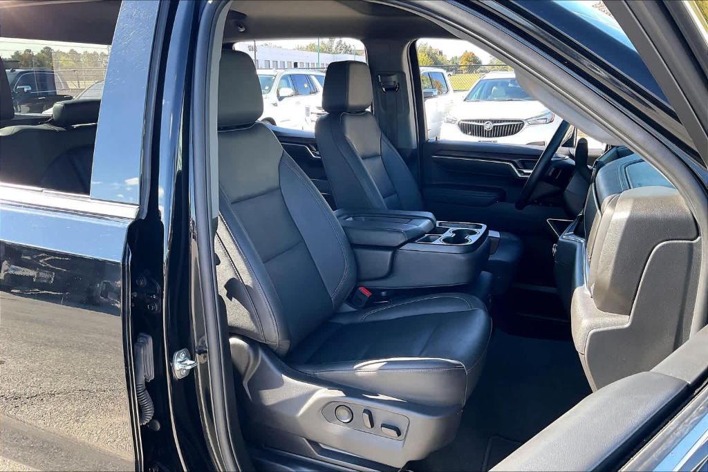 used 2025 GMC Sierra 1500 car, priced at $45,997