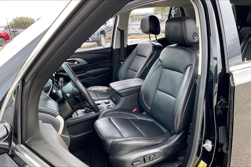 used 2019 Chevrolet Traverse car, priced at $17,987