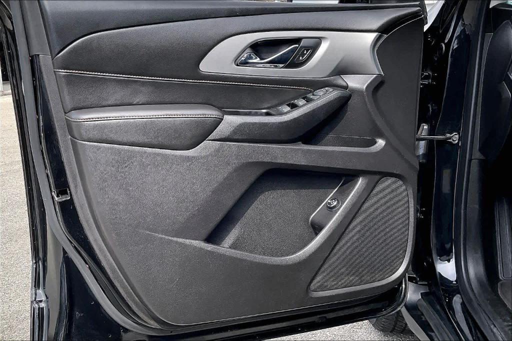 used 2019 Chevrolet Traverse car, priced at $17,987