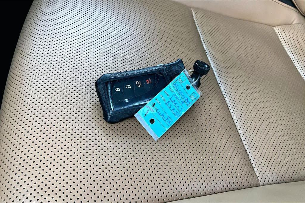 used 2019 Lexus ES 350 car, priced at $24,597