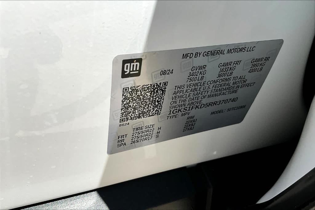 used 2024 GMC Yukon XL car, priced at $58,685