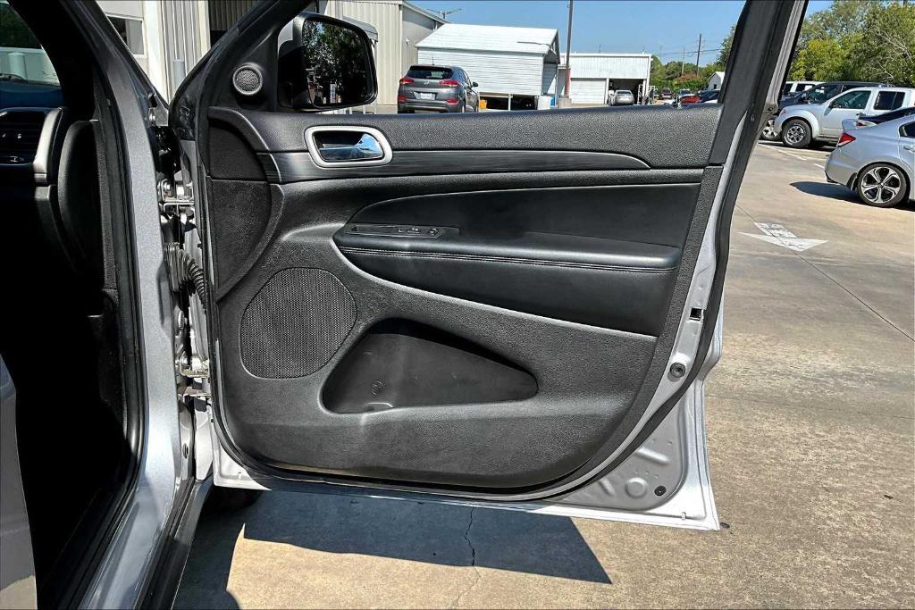 used 2021 Jeep Grand Cherokee car, priced at $20,997