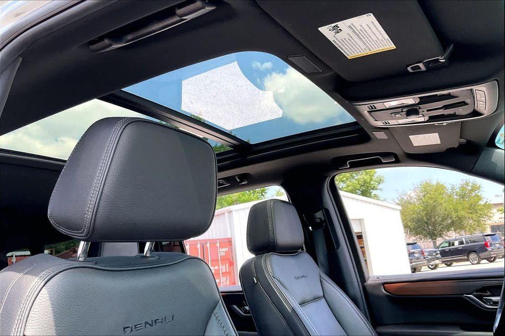 used 2025 GMC Yukon XL car, priced at $69,212