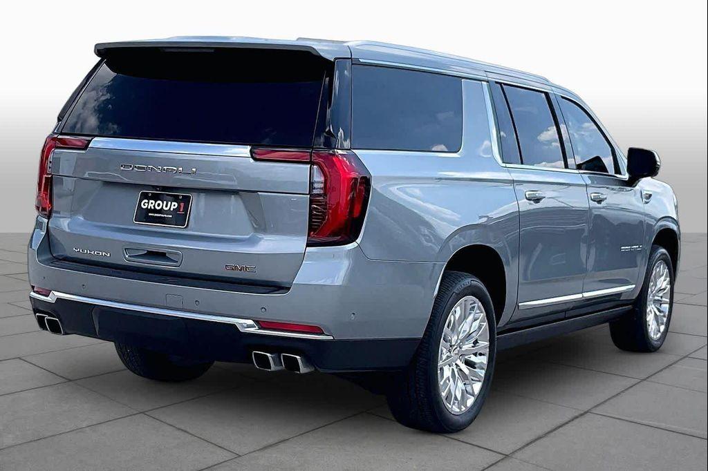 used 2025 GMC Yukon XL car, priced at $69,212