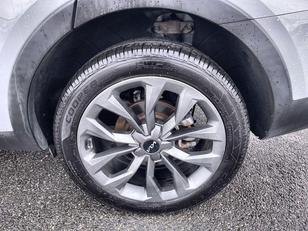 used 2022 Kia Sorento car, priced at $28,502