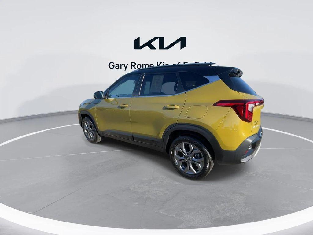 used 2024 Kia Seltos car, priced at $23,359