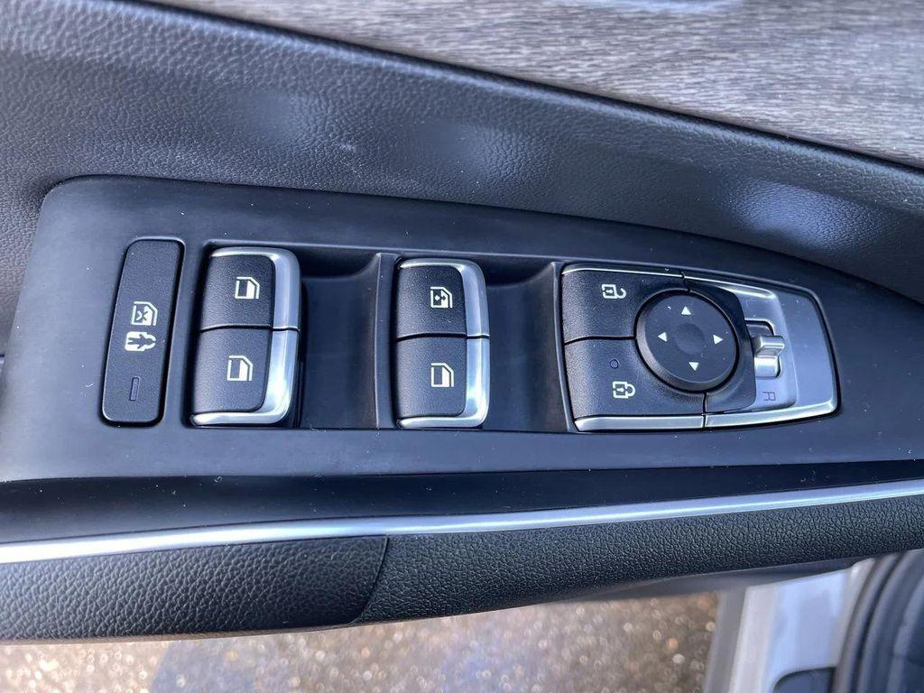 used 2022 Kia Sorento car, priced at $27,982