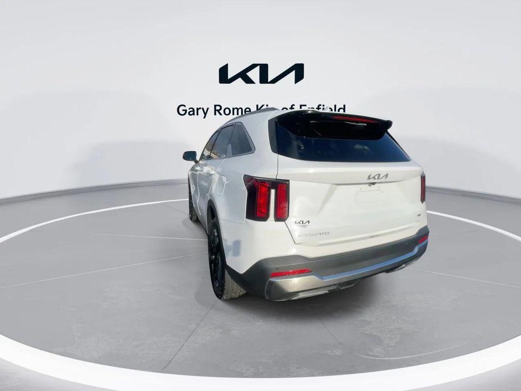 used 2024 Kia Sorento car, priced at $26,984