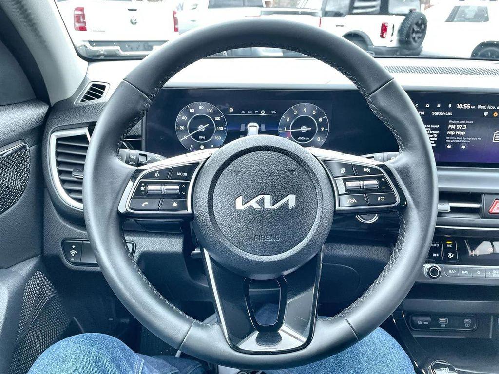 used 2024 Kia Seltos car, priced at $27,485