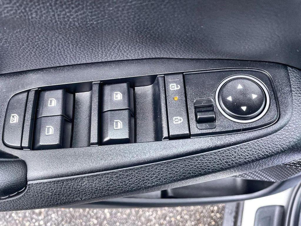 used 2024 Kia Seltos car, priced at $27,485