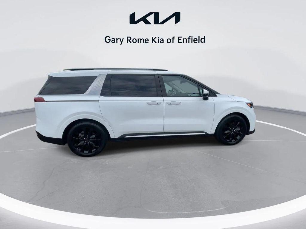 used 2024 Kia Carnival car, priced at $39,897