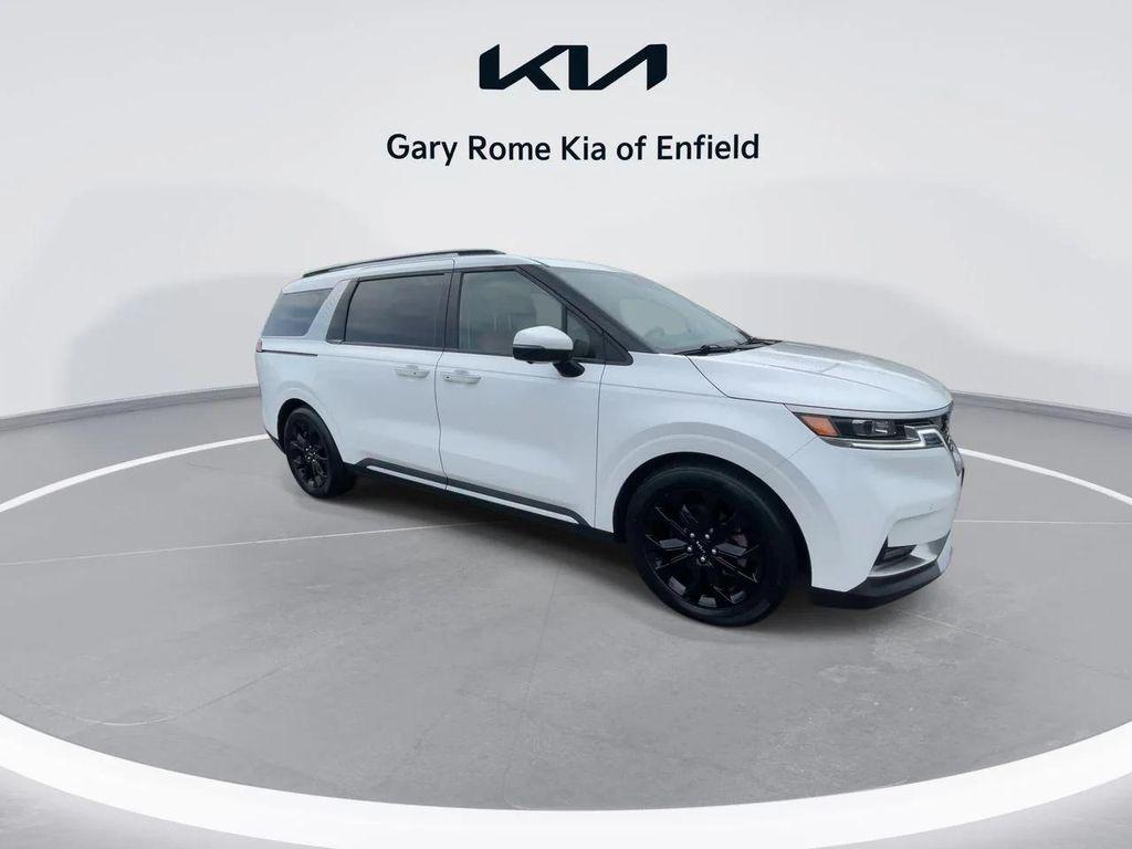 used 2024 Kia Carnival car, priced at $39,897