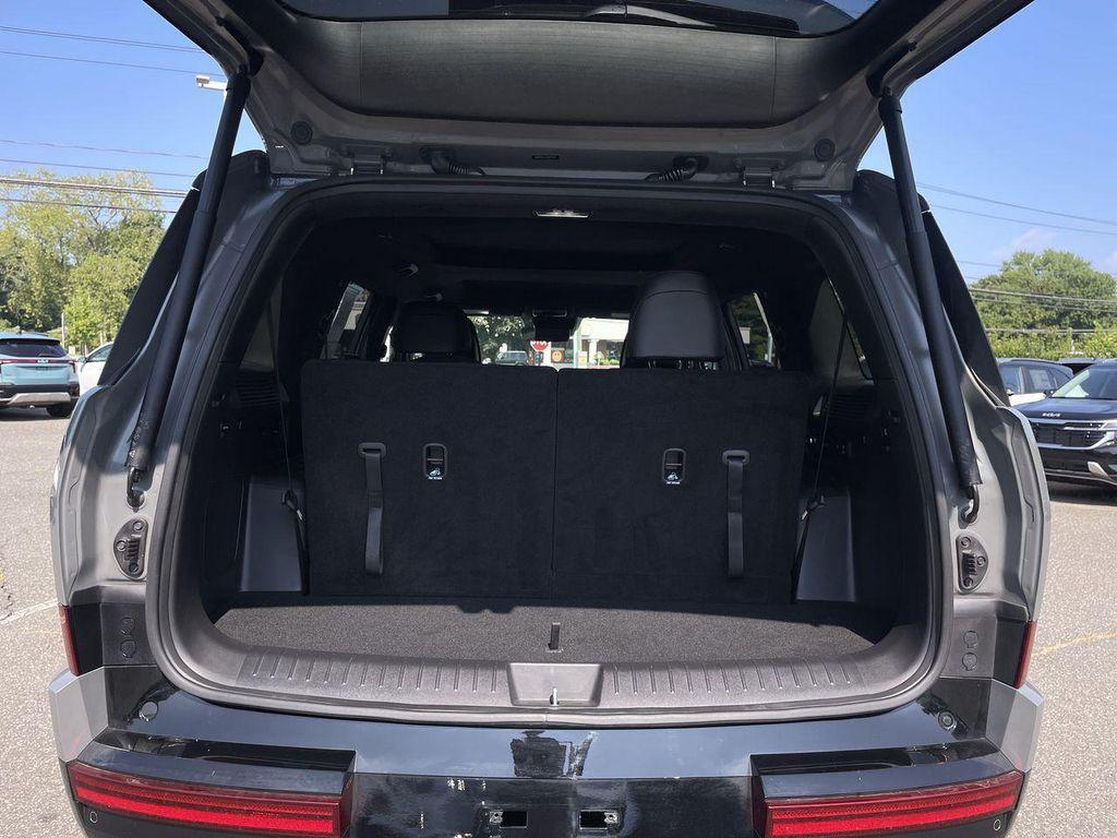 used 2025 Hyundai Santa Fe car, priced at $39,365