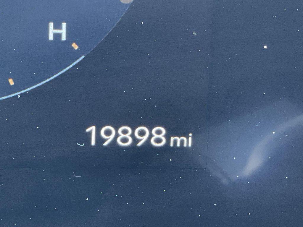 used 2025 Hyundai Santa Fe car, priced at $39,365