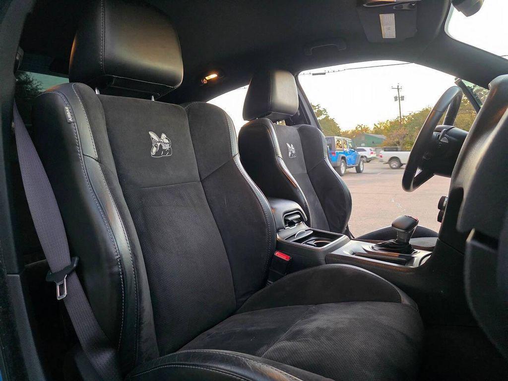 2016 B5 Blue Pearl Coat Dodge Charger