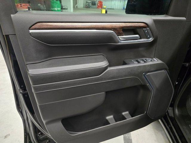 used 2024 GMC Sierra 1500 car, priced at $43,077