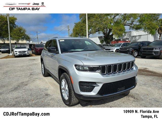new 2026 Jeep Grand Cherokee car, priced at $40,225
