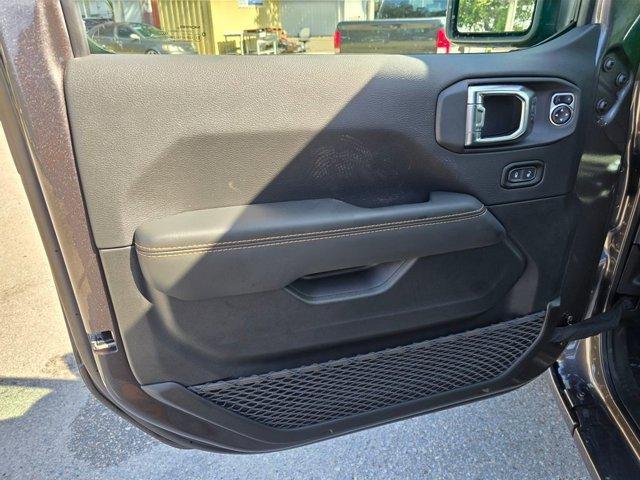 new 2025 Jeep Wrangler car, priced at $45,115