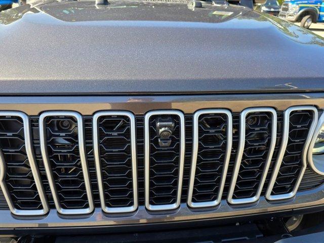 new 2025 Jeep Wrangler car, priced at $45,115