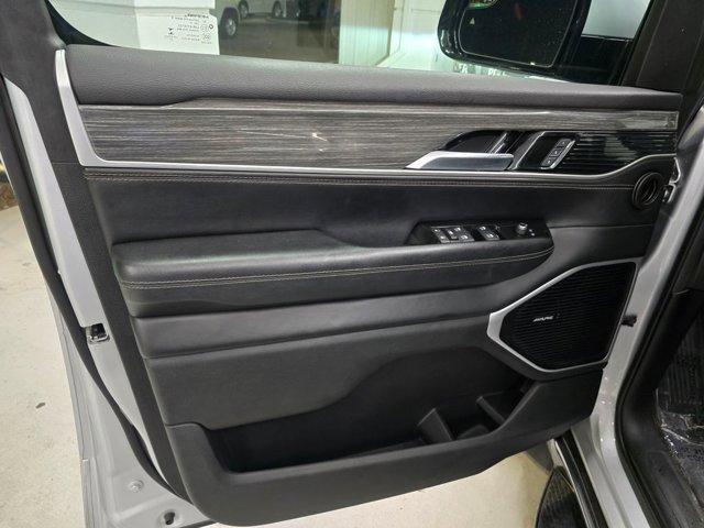 used 2022 Jeep Wagoneer car, priced at $33,076