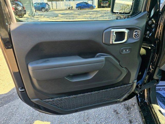 new 2025 Jeep Wrangler car, priced at $42,345