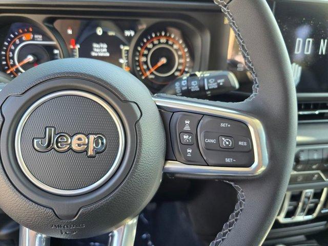 new 2025 Jeep Wrangler car, priced at $44,620
