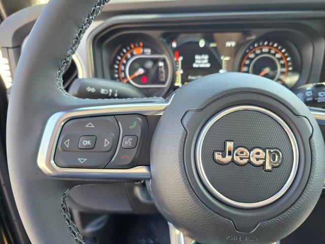 new 2025 Jeep Wrangler car, priced at $44,620