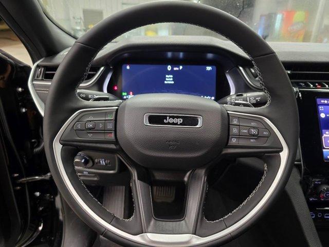 new 2025 Jeep Grand Cherokee car, priced at $36,170