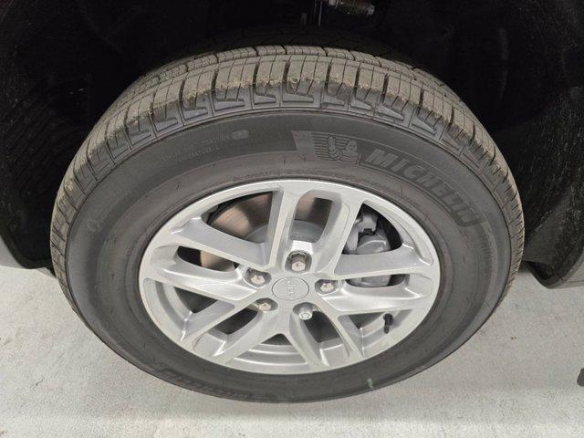 new 2025 Jeep Grand Cherokee car, priced at $36,170