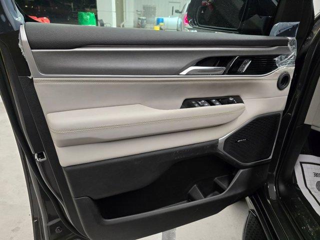 new 2026 Jeep Grand Wagoneer car, priced at $69,915