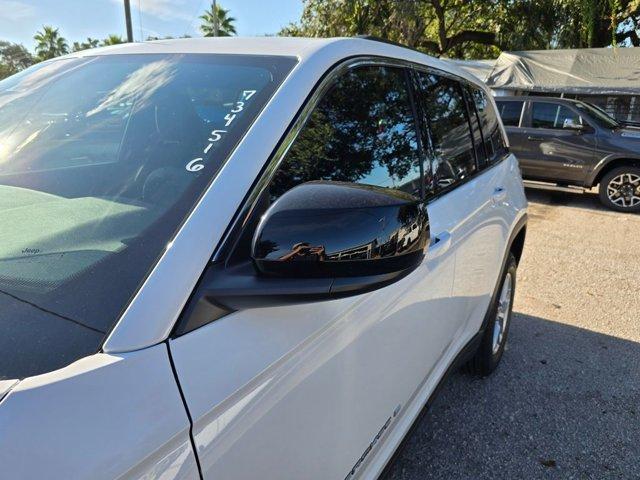 new 2025 Jeep Grand Cherokee car, priced at $36,570