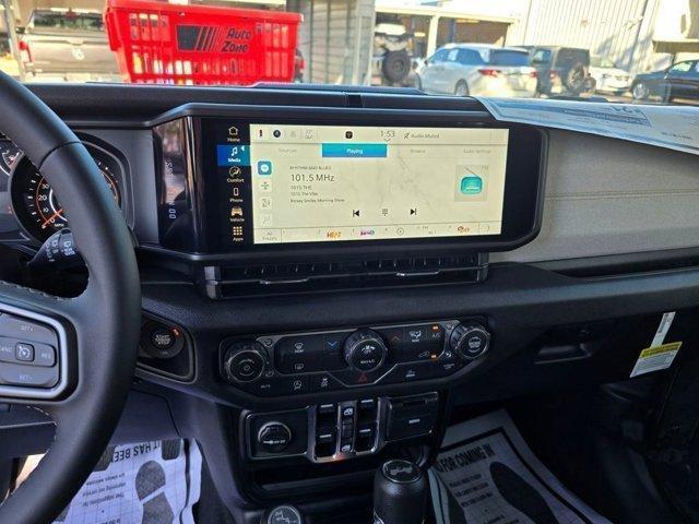 new 2025 Jeep Wrangler car, priced at $47,845