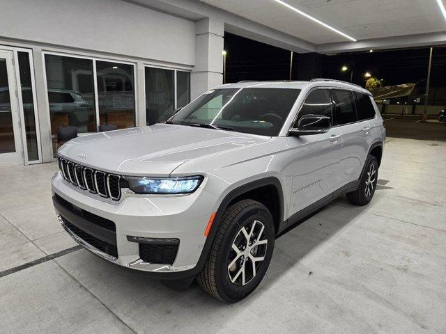 new 2025 Jeep Grand Cherokee L car, priced at $45,035