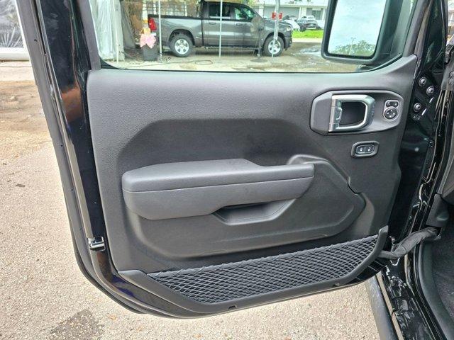 new 2025 Jeep Wrangler car, priced at $44,575