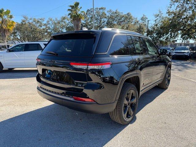 new 2026 Jeep Grand Cherokee car, priced at $44,805