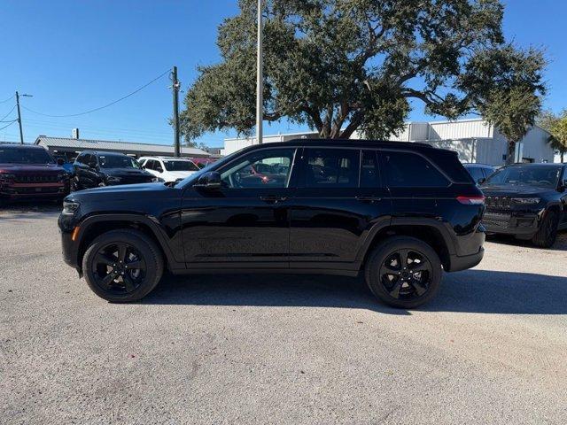new 2026 Jeep Grand Cherokee car, priced at $44,805