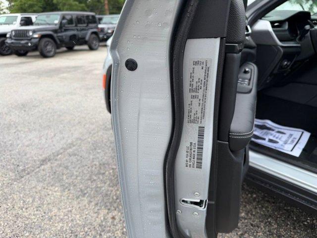 new 2026 Jeep Grand Cherokee L car, priced at $38,730