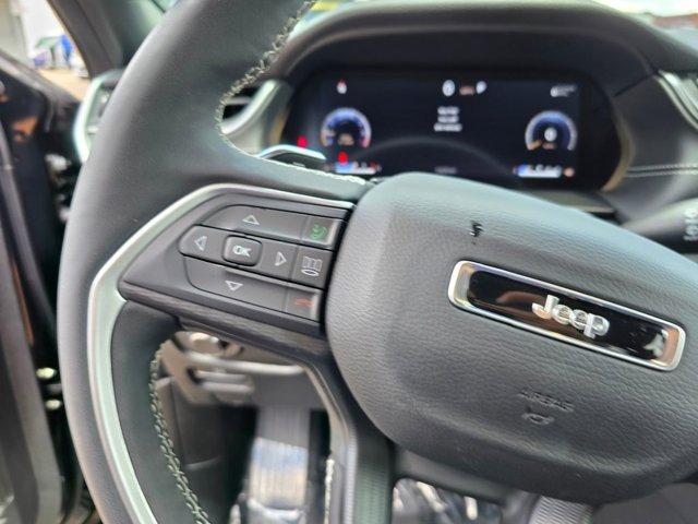 new 2025 Jeep Grand Cherokee car, priced at $36,675