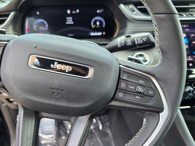 new 2025 Jeep Grand Cherokee car, priced at $36,675