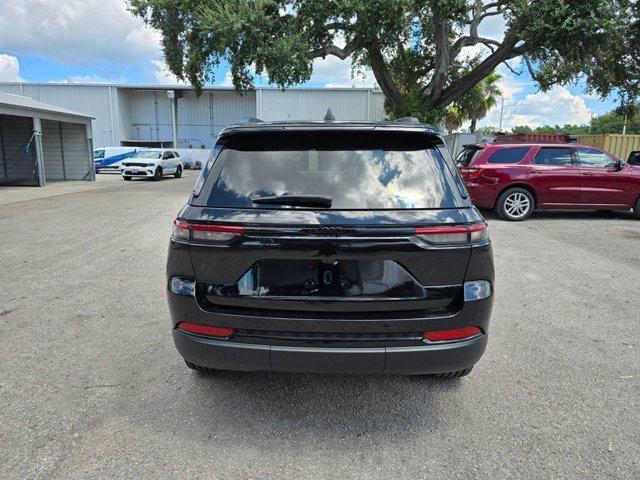 new 2025 Jeep Grand Cherokee car, priced at $36,675