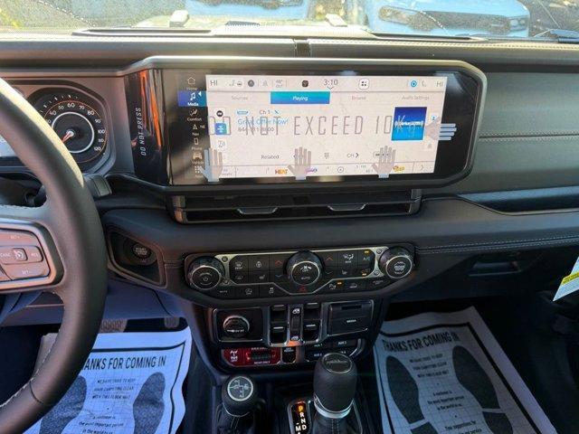 new 2026 Jeep Gladiator car, priced at $55,810