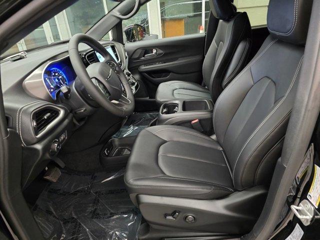 new 2026 Chrysler Pacifica car, priced at $38,645