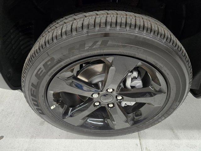 new 2025 Jeep Grand Cherokee car, priced at $36,875