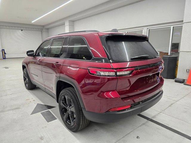 new 2025 Jeep Grand Cherokee car, priced at $36,875