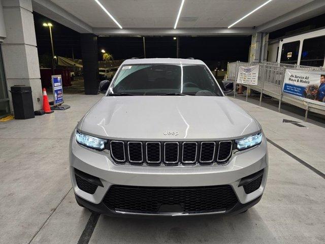 new 2025 Jeep Grand Cherokee car, priced at $33,420