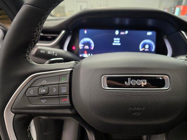 new 2025 Jeep Grand Cherokee car, priced at $33,420