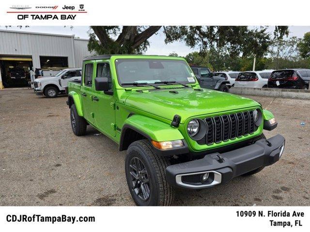 new 2026 Jeep Gladiator car, priced at $50,255