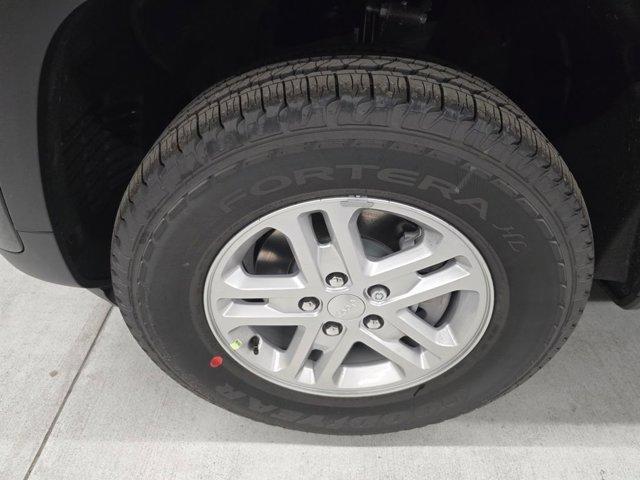 new 2025 Jeep Grand Cherokee car, priced at $33,420