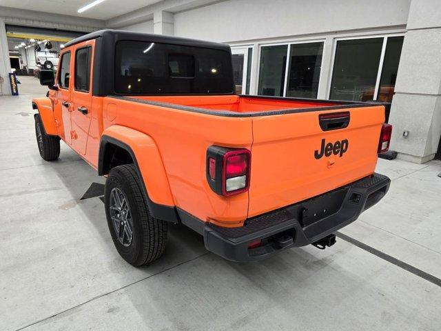 new 2025 Jeep Gladiator car, priced at $41,640