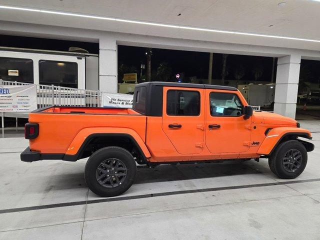 new 2025 Jeep Gladiator car, priced at $41,640